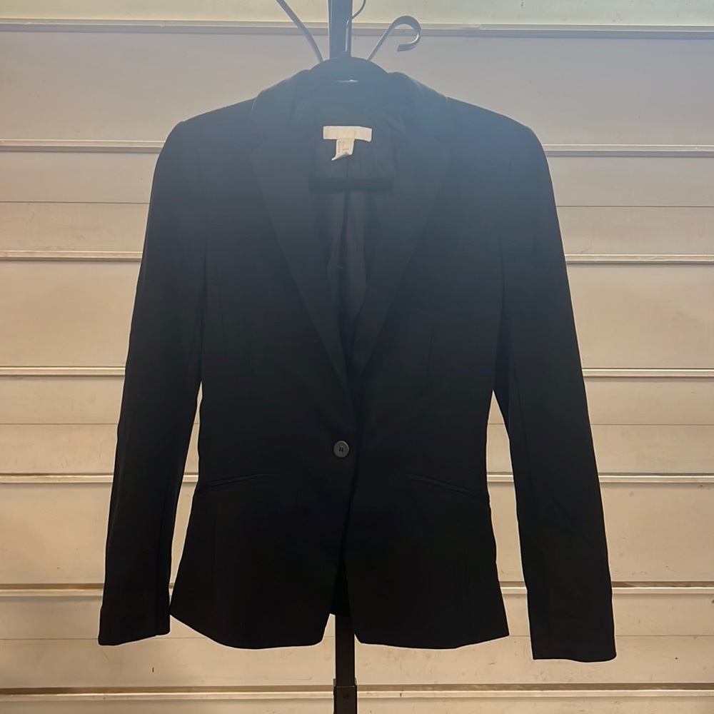 H&M black blazer